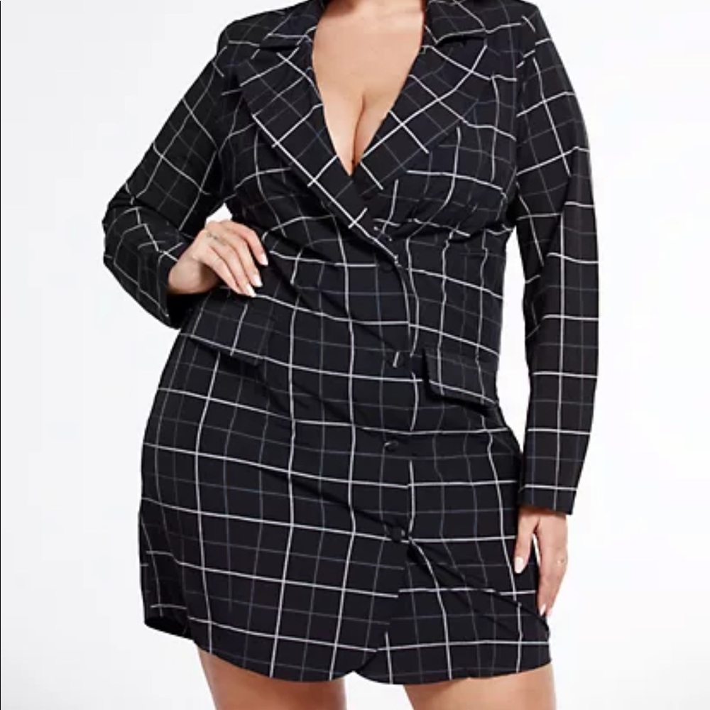Plaid blazer dress.  Perfect work or after 5.  Fashion to figure Size 2(2x)